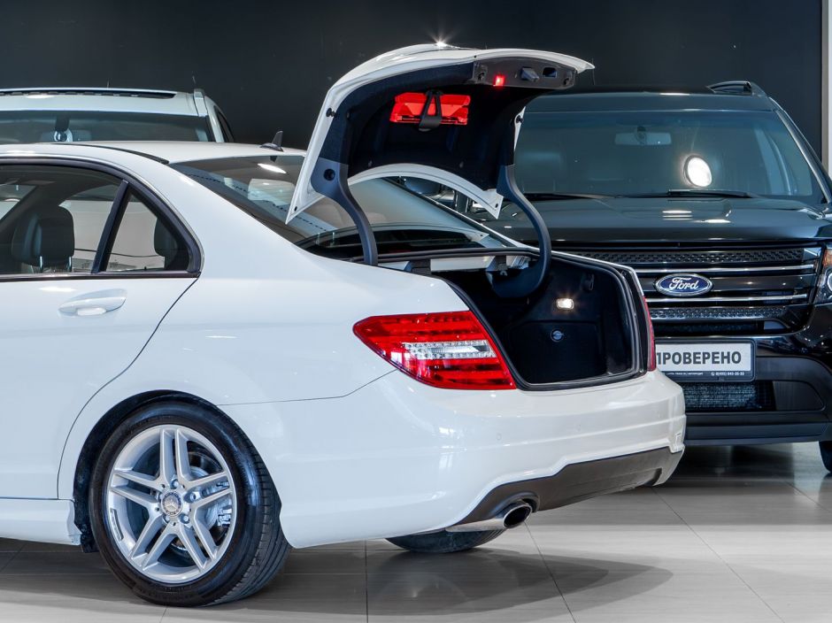 Mercedes-Benz C-класс 0.0 АКПП, 2011, 125 345 км фото 17