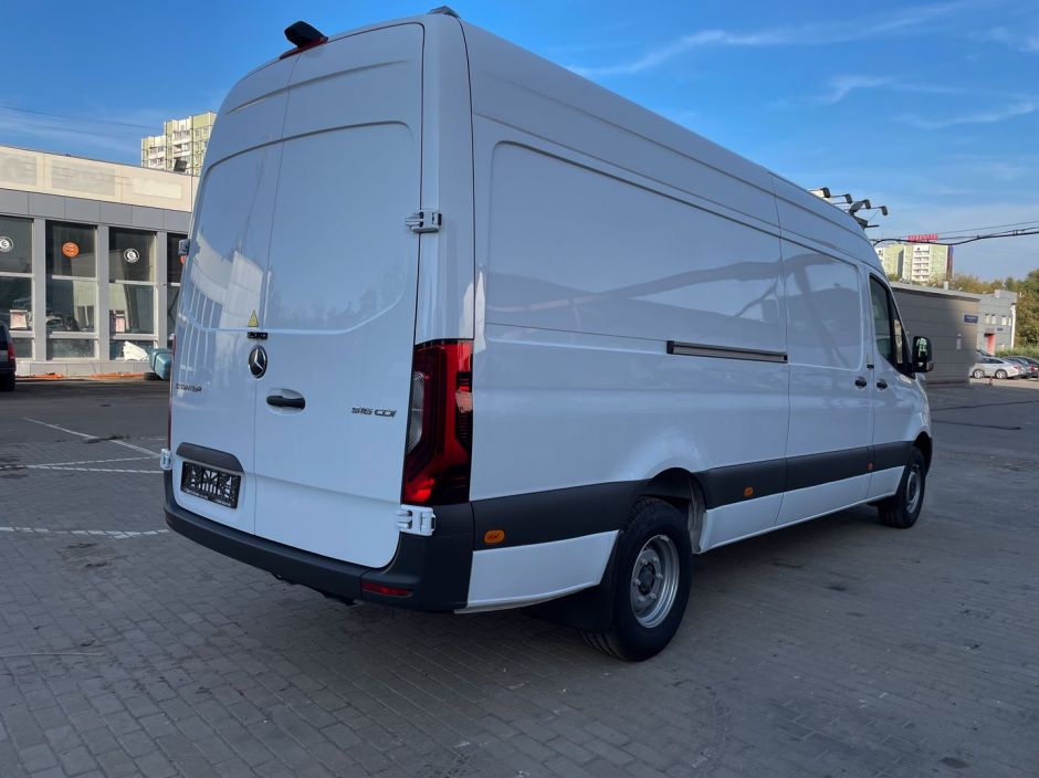 Mercedes-Benz Sprinter 0.0 АКПП, 2023, 100 км фото 2