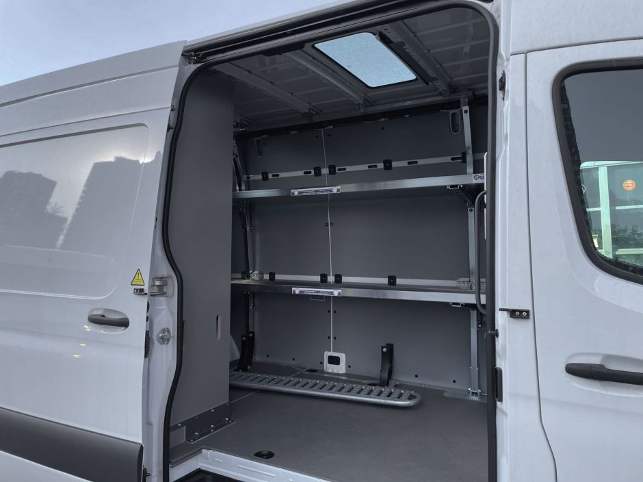 Mercedes-Benz Sprinter 0.0 АКПП, 2023, 100 км фото 6