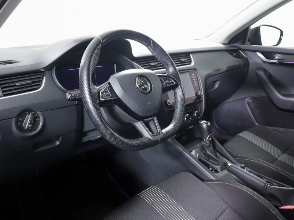 Skoda Octavia 1.8 РКПП, 2018, 59 000 км фото 5