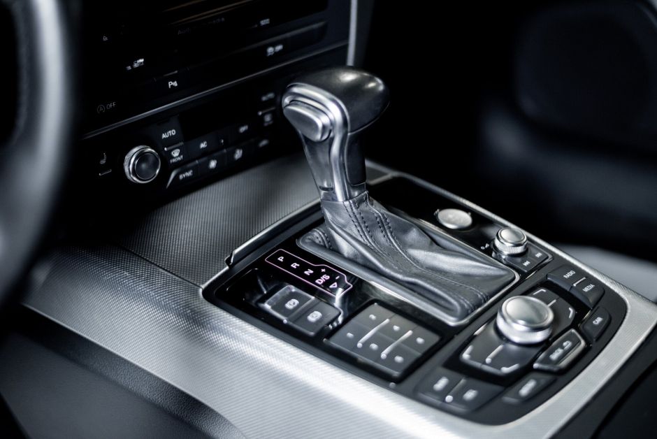 Audi A6 2.0 CVT, 2011, 132 258 км фото 9