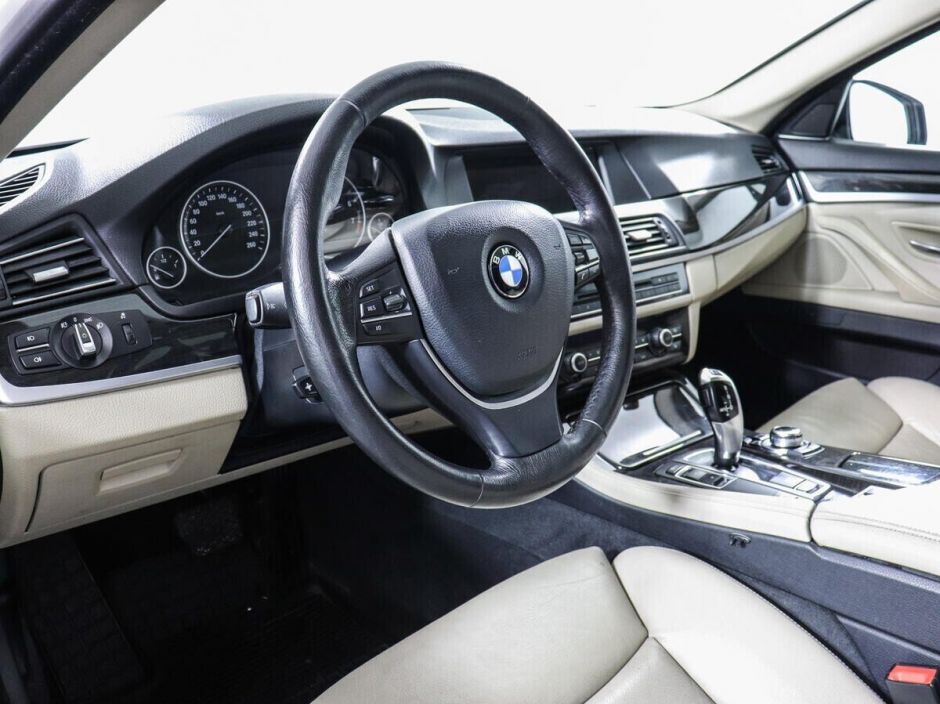 BMW 5 серии 2.5 АКПП, 2011, 148 000 км фото 5