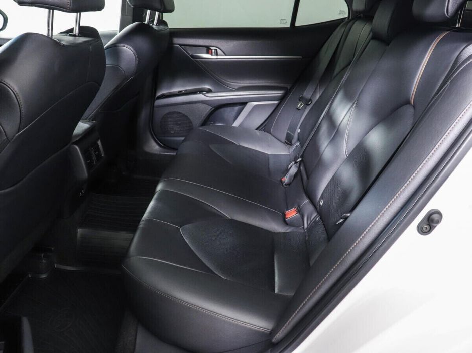 Toyota Camry 2.0 CVT, 2020, 36 000 км фото 11