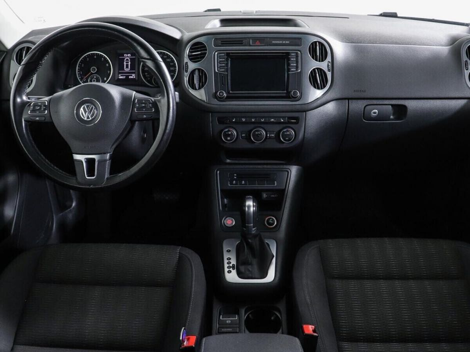 Volkswagen Tiguan 2.0 АКПП, 2015, 100 000 км фото 6