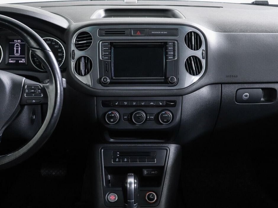 Volkswagen Tiguan 2.0 АКПП, 2015, 100 000 км фото 7