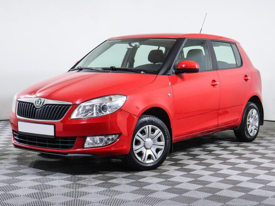 Skoda Fabia 1.6 АКПП, 2012, 140 000 км фото 1