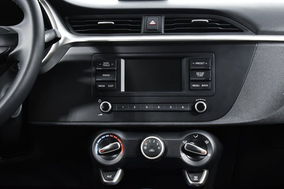 Kia Rio 1.6 АКПП, 2020, 48 000 км фото 6