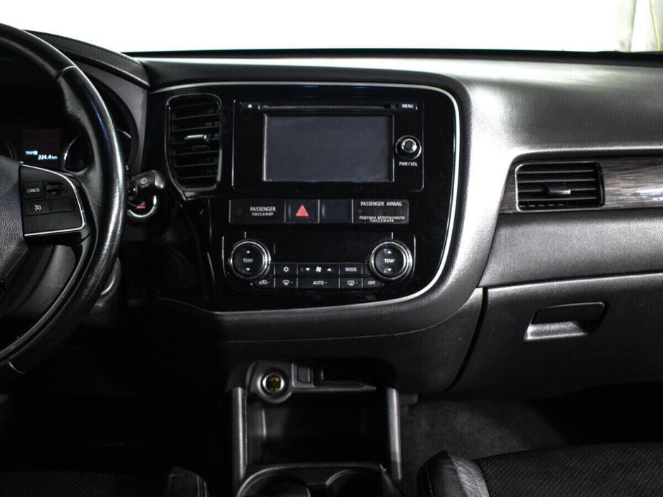 Mitsubishi Outlander 2.0 CVT, 2016, 90 000 км фото 6