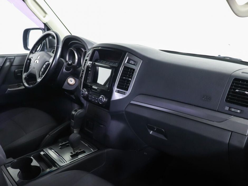 Mitsubishi Pajero 3.0 АКПП, 2016, 87 000 км фото 9