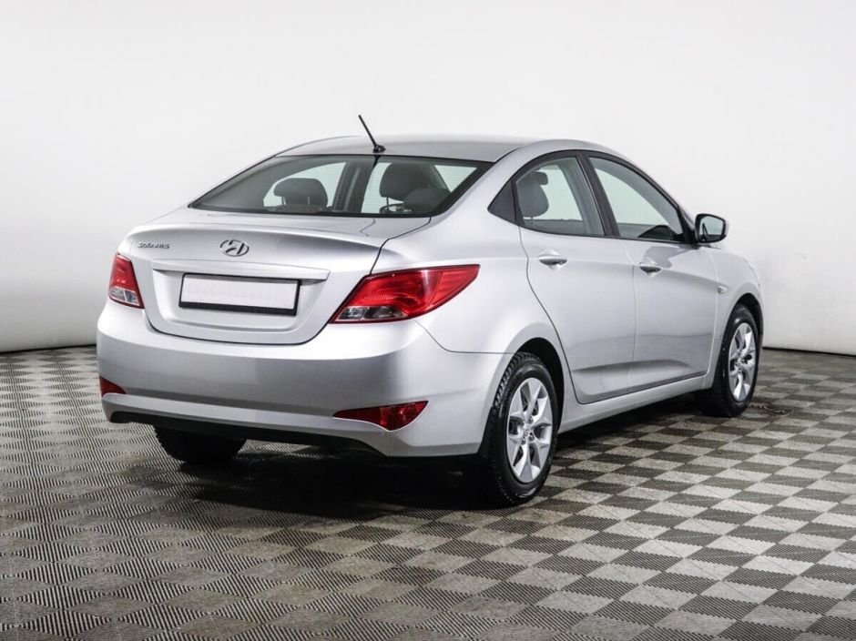 Hyundai Solaris 1.6 АКПП, 2015, 100 000 км фото 2
