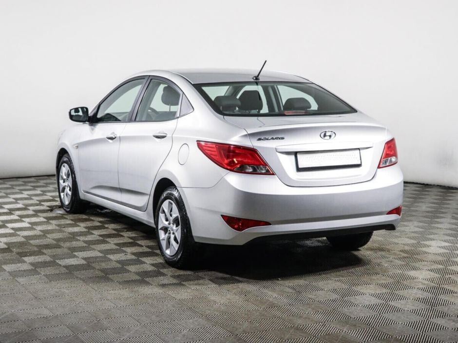 Hyundai Solaris 1.6 АКПП, 2015, 100 000 км фото 4