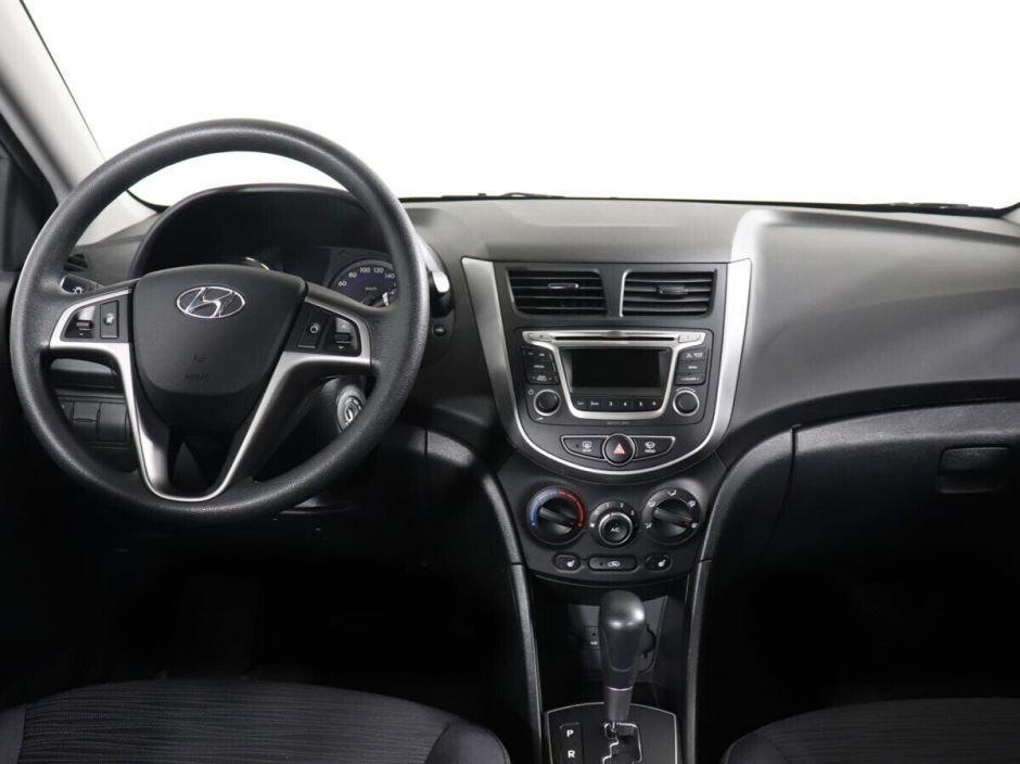 Hyundai Solaris 1.6 АКПП, 2015, 100 000 км фото 6