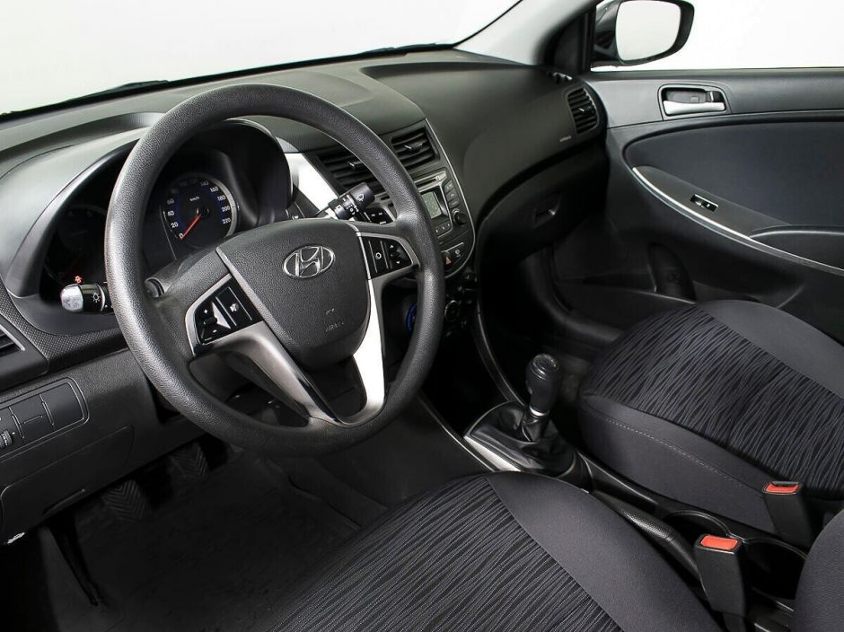 Hyundai Solaris 1.6 МКПП, 2016, 96 000 км фото 5