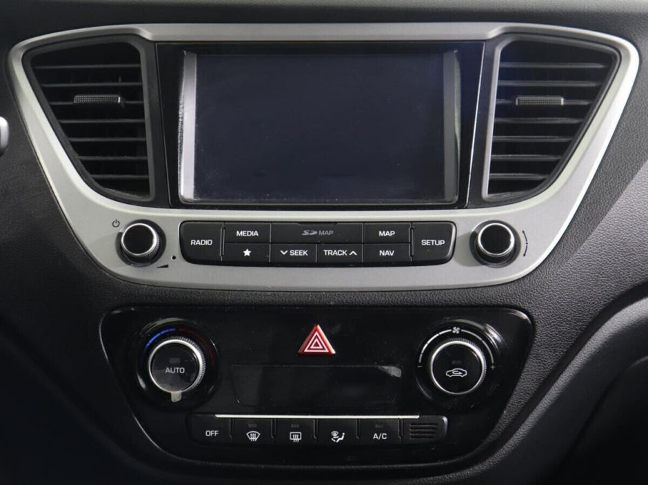 Hyundai Solaris 1.6 АКПП, 2017, 79 000 км фото 9