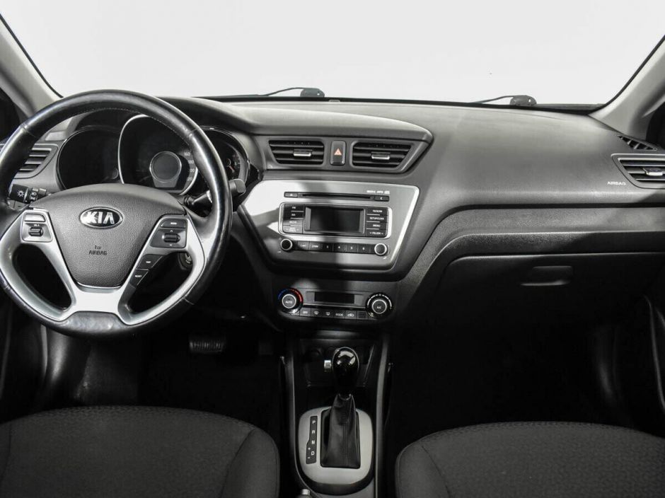 Kia Rio 1.6 АКПП, 2017, 73 000 км фото 5