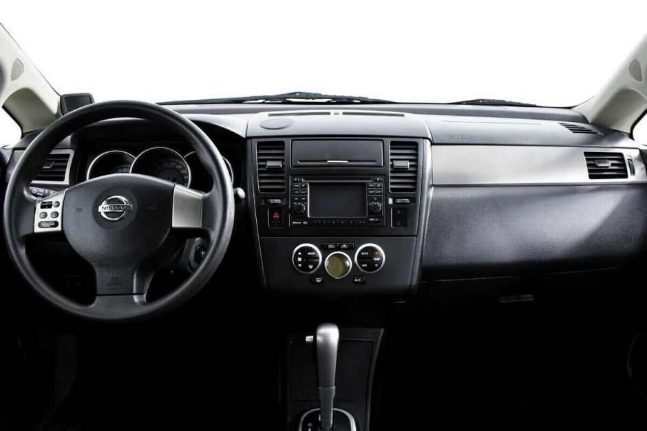 Nissan Tiida 1.6 АКПП, 2013, 121 000 км фото 6