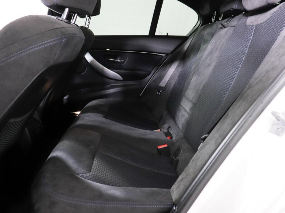 BMW 3 серии 2.0 АКПП, 2018, 63 000 км фото 9