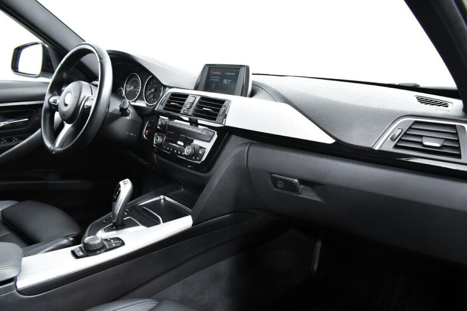 BMW 3 серии 2.0 АКПП, 2018, 64 000 км фото 8