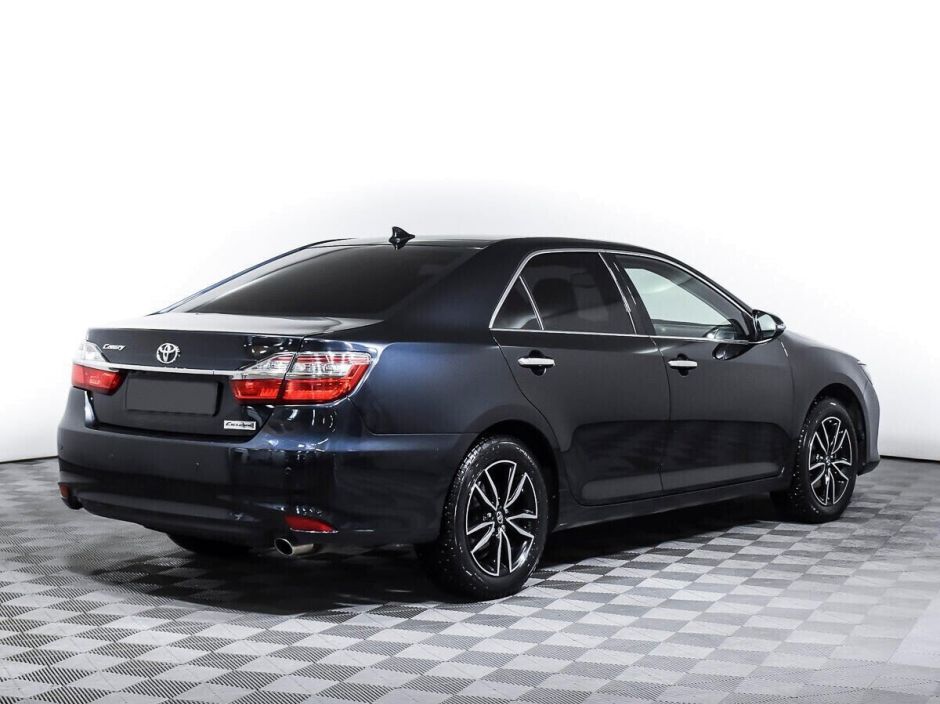 Toyota Camry 2.5 АКПП, 2018, 70 000 км фото 2