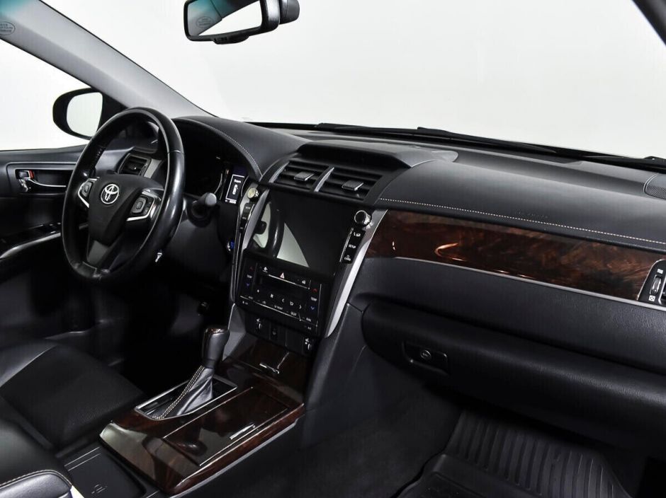 Toyota Camry 2.5 АКПП, 2018, 70 000 км фото 10
