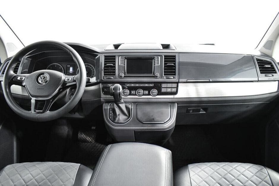 Volkswagen Caravelle 2.0 РКПП, 2018, 59 000 км фото 6