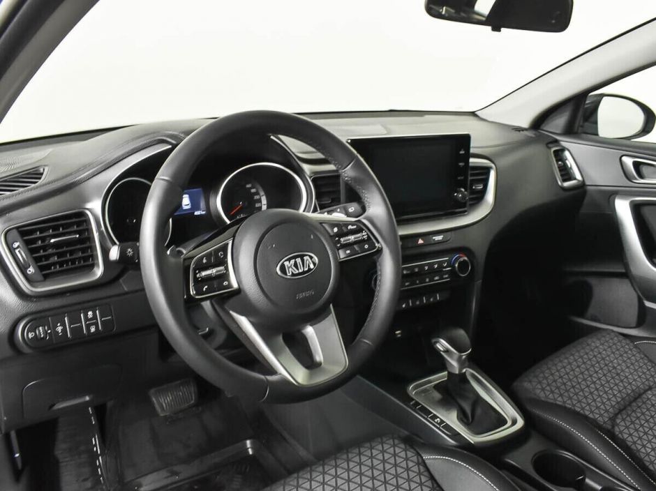 Kia Ceed 1.6 АКПП, 2021, 36 000 км фото 5