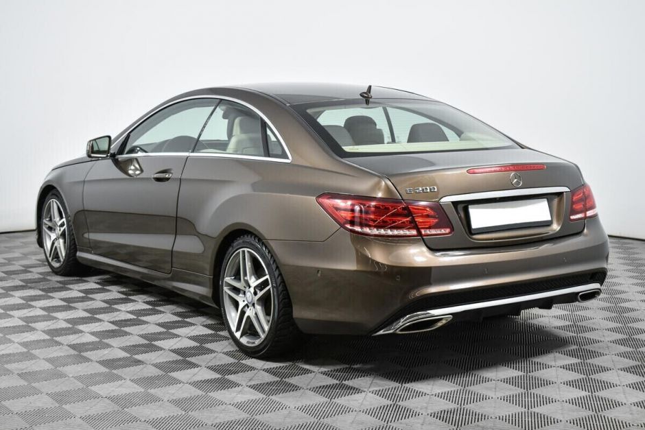 Mercedes-Benz E-Класс 2.0 АКПП, 2014, 108 000 км фото 4