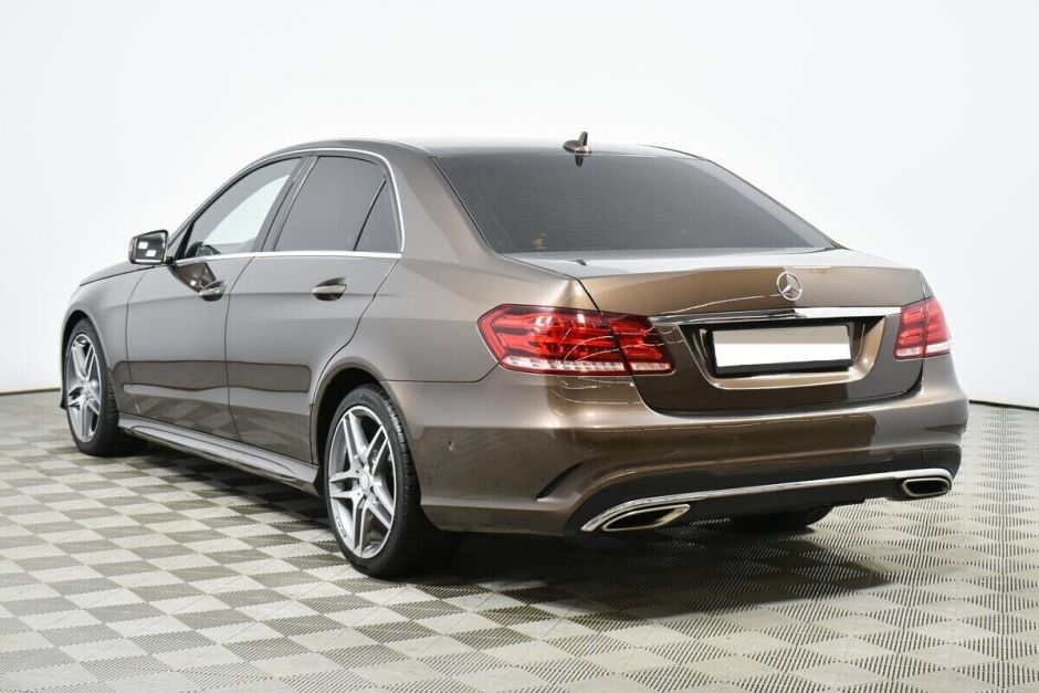 Mercedes-Benz E-Класс 2.0 АКПП, 2015, 105 000 км фото 4