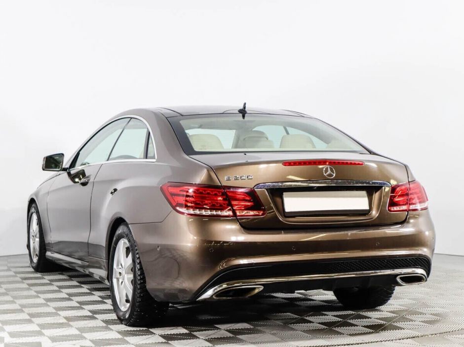 Mercedes-Benz E-Класс 2.0 АКПП, 2016, 98 000 км фото 4