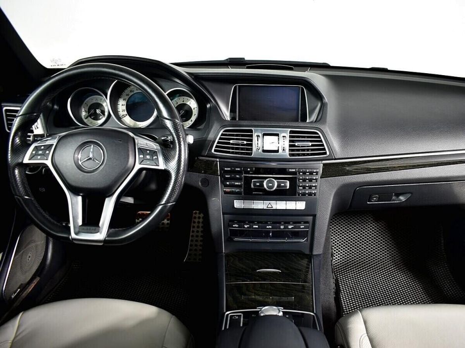 Mercedes-Benz E-Класс 2.0 АКПП, 2014, 108 000 км фото 6