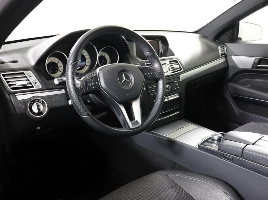 Mercedes-Benz E-Класс 2.0 АКПП, 2016, 98 000 км фото 5