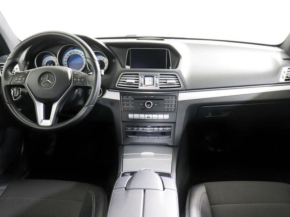 Mercedes-Benz E-Класс 2.0 АКПП, 2016, 98 000 км фото 6