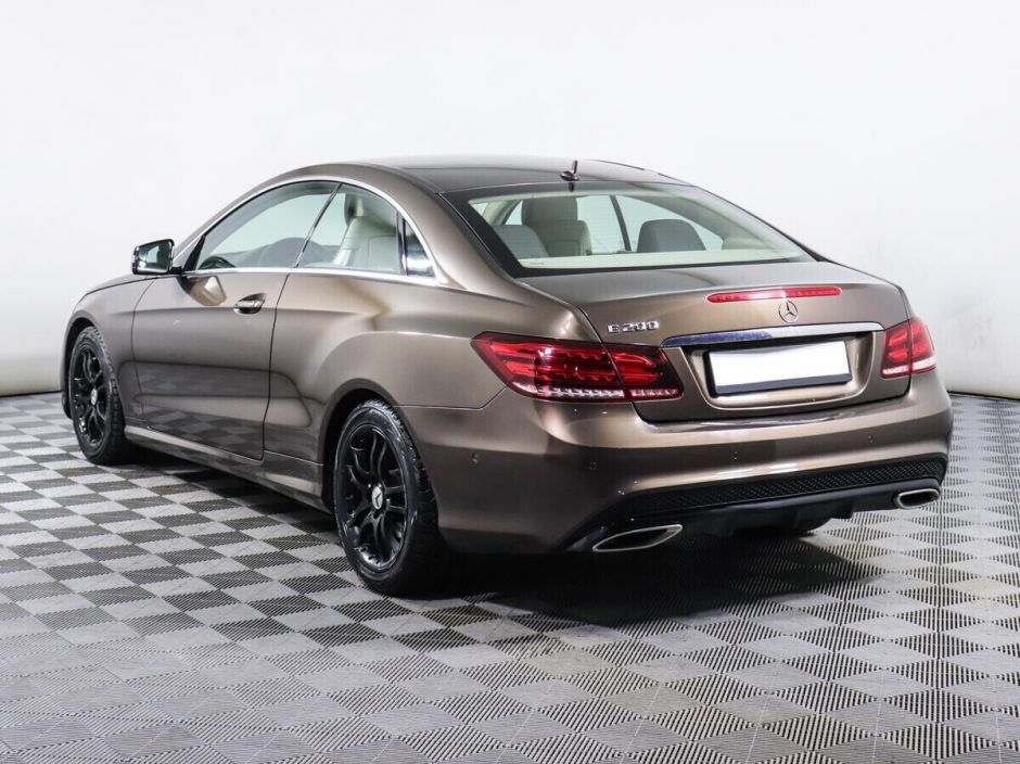 Mercedes-Benz E-Класс 2.0 АКПП, 2015, 109 000 км фото 4