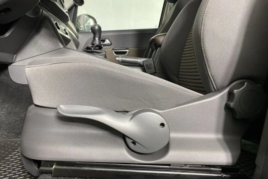 Volkswagen Amarok 2.0 МКПП, 2013, 130 000 км фото 7