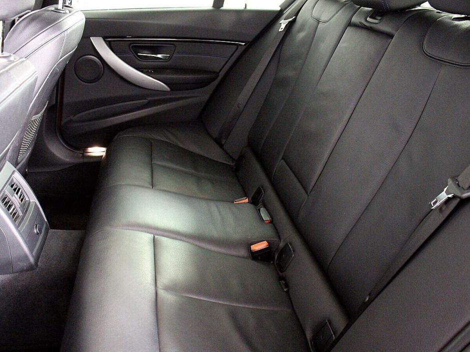 BMW 3 серии 2.0 АКПП, 2018, 73 000 км фото 9