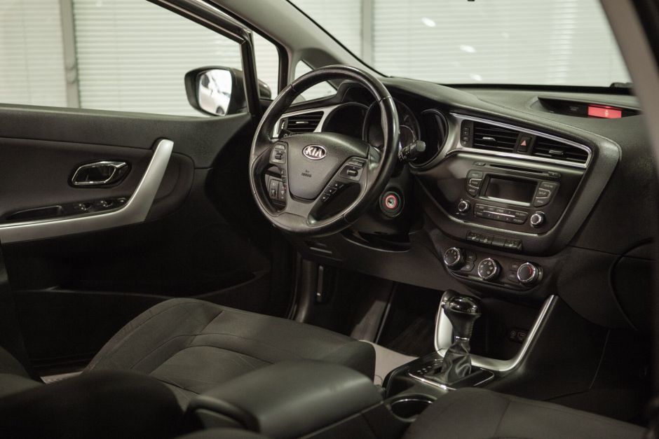 Kia Ceed 1.6 АКПП, 2016, 78 475 км фото 5