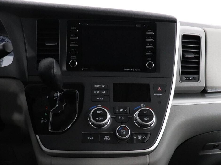 Toyota Sienna 3.5 АКПП, 2018, 61 000 км фото 9