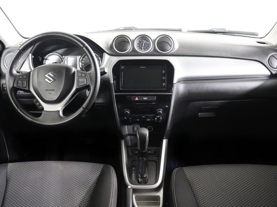 Suzuki Vitara 1.6 АКПП, 2016, 93 000 км фото 6