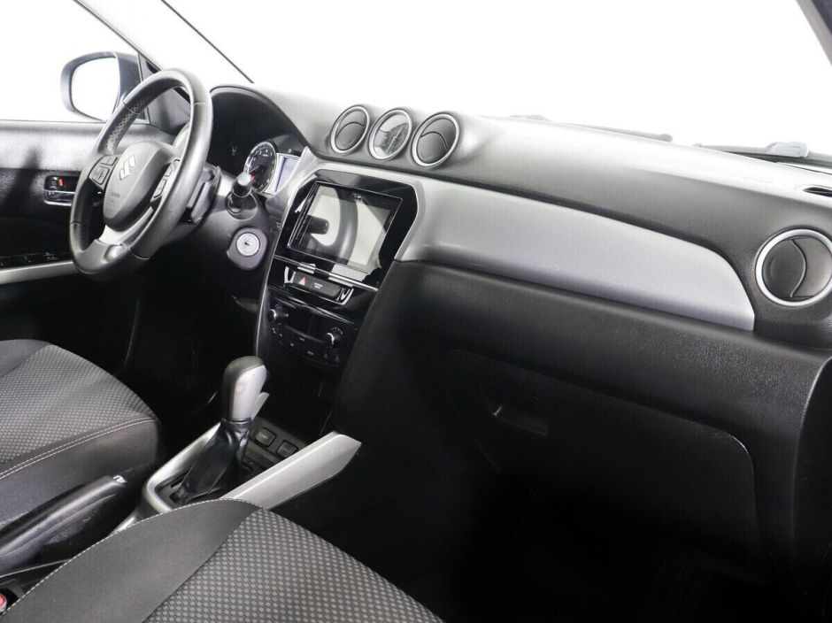 Suzuki Vitara 1.6 АКПП, 2016, 93 000 км фото 8